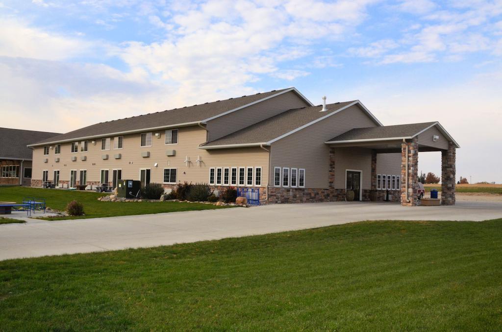 Cobblestone Inn & Suites - Lake View Eksteriør billede