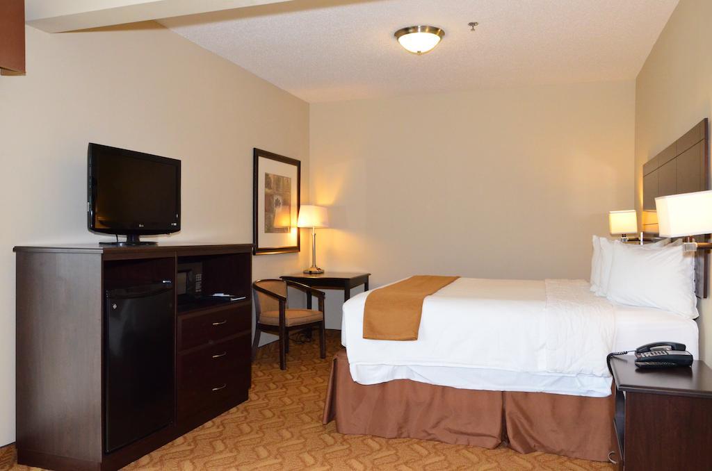 Cobblestone Inn & Suites - Lake View Værelse billede