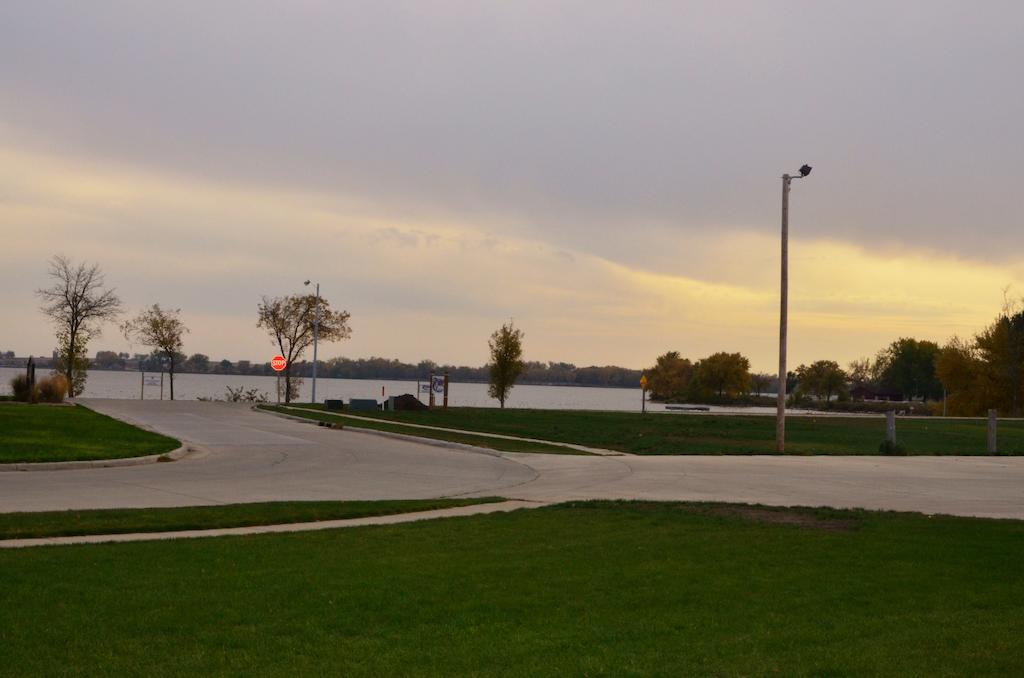 Cobblestone Inn & Suites - Lake View Eksteriør billede